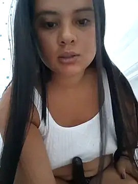 sexy-latin10 online show from February 2, 11:19 am