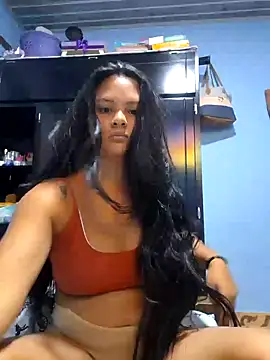 sexy-latin10 online show from February 6, 10:00 pm