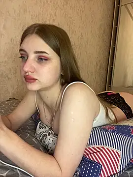 MollyDolle online show from February 17, 8:55 am