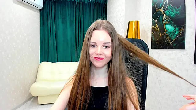 MileyWings online show from January 19, 2:38 pm