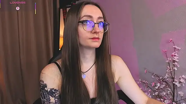 Snapshot of ShiroHeby chatting on October 30, 12:39 pm ShiroHeby online show from October 30, 12:39 pm