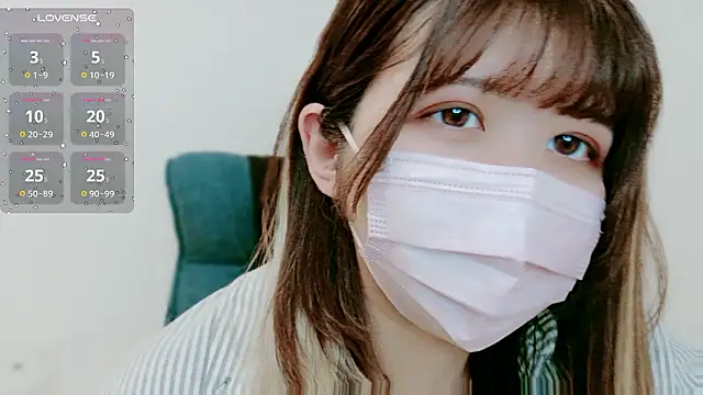 Snapshot of MoMoka_jp chatting on March 27, 1:11 pm MoMoka jp online show from March 27, 1:11 pm