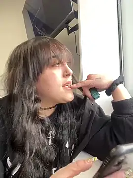 Snapshot of ThicBunz chatting on March 5, 6:34 pm ThicBunz online show from March 5, 6:34 pm