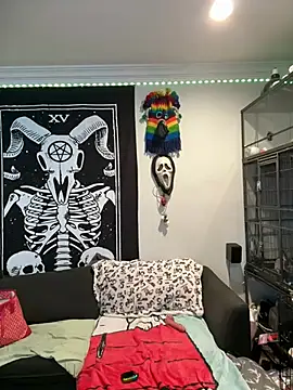 ThicBunz online show from March 29, 12:05 pm