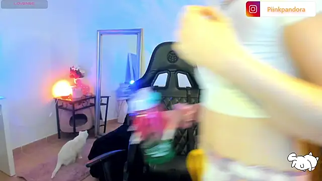 Piinkpandora online show from February 27, 9:47 pm