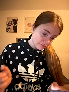 Piinkpandora online show from November 10, 5:45 pm