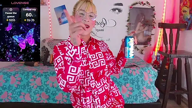 saritha cute  online show from November 19, 7:36 pm