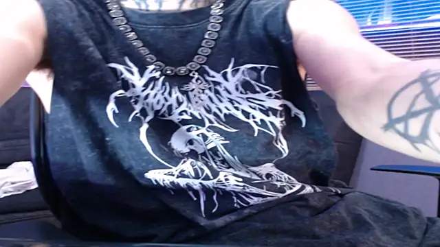 Snapshot of Andy_bapho chatting on November 8, 2:06 pm Andy bapho online show from November 8, 2:06 pm