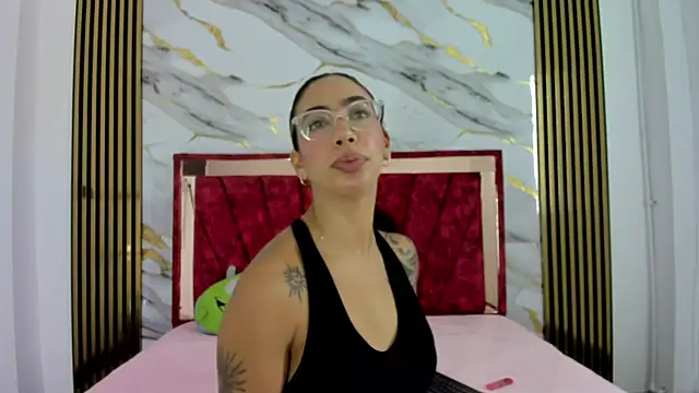 bdanevil online show from December 4, 2:04 pm