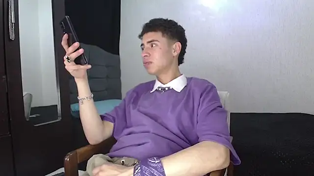 sexybat twink online show from January 31, 7:51 pm