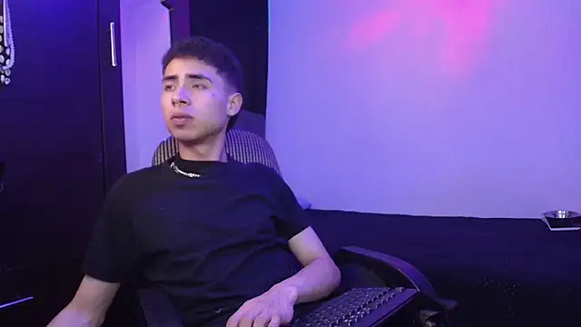 sexybat twink online show from February 12, 12:27 am