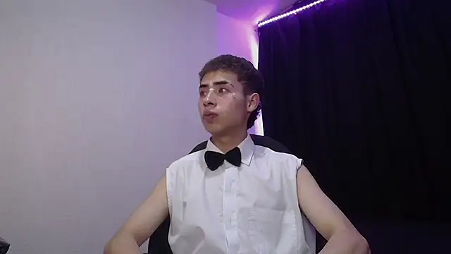 sexybat twink online show from March 16, 12:23 am