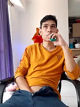 Snapshot of MrCalicoTV chatting on December 29, 8:15 pm MrCalicoTV online show from December 29, 8:15 pm