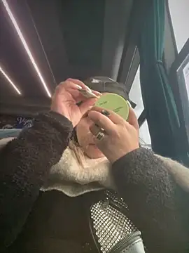 Snapshot of Khalyk_G chatting on November 2, 12:07 pm Khalyk G online show from November 2, 12:07 pm