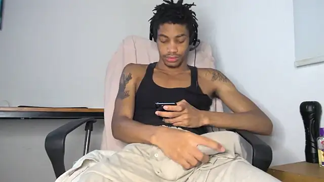 Skinnyblackman online show from June 8, 6:14 am