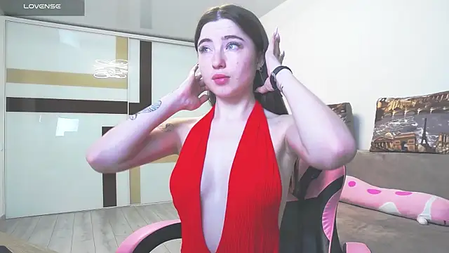 Luxuryalma online show from May 26, 12:56 pm