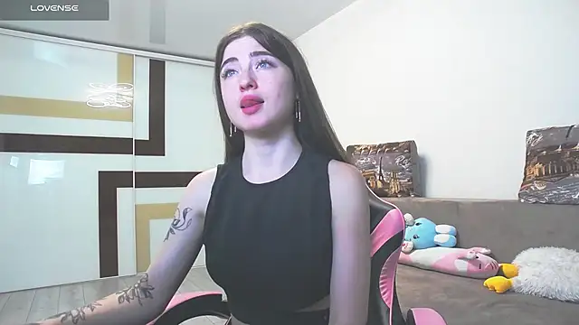 Luxuryalma online show from June 19, 6:56 pm