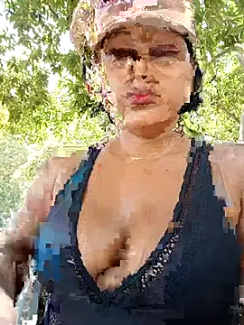 Snapshot of anaesca chatting on September 13, 4:51 pm anaesca online show from September 13, 4:51 pm
