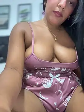 anaesca online show from June 17, 11:05 pm