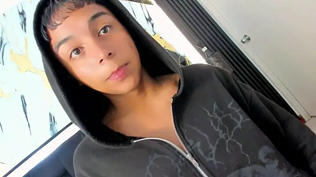 Snapshot of Seductivo_jr chatting on March 27, 1:00 pm Seductivo jr online show from March 27, 1:00 pm