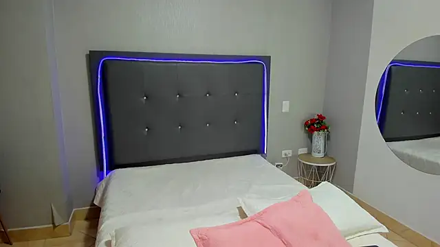 emma lye online show from February 16, 1:05 pm