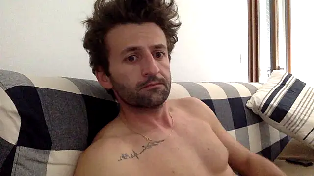 Elwallerox online show from April 25, 11:24 am