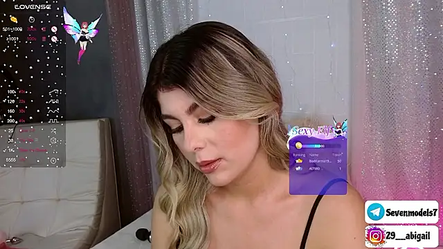 Abigail 29 online show from December 5, 3:39 pm
