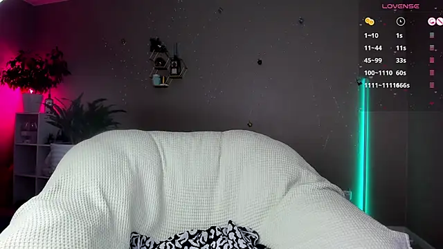 Tanya Acid online show from January 14, 9:45 am