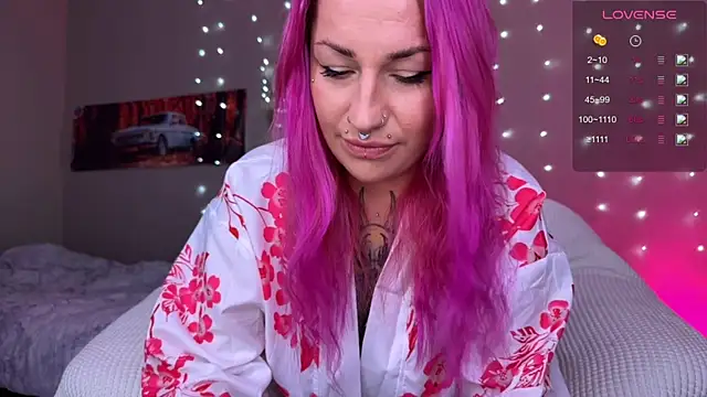 Tanya Acid online show from July 25, 6:11 am
