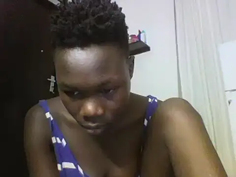 sexyqueen02 online show from February 18, 7:21 am