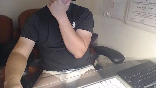 chih515 online show from December 4, 1:14 am