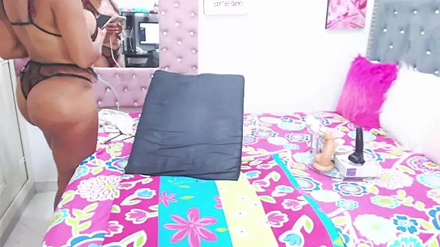 salome ebony online show from January 3, 2:21 am