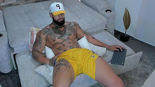 Snapshot of zaiin_diesel chatting on March 16, 4:23 pm zaiin diesel online show from March 16, 4:23 pm