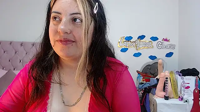 lanaqueen699 online show from January 8, 7:34 pm