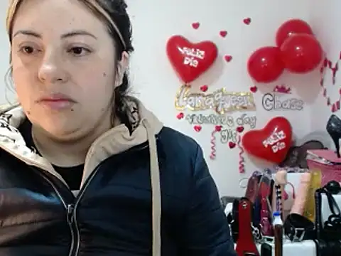 lanaqueen699 online show from February 18, 12:06 pm