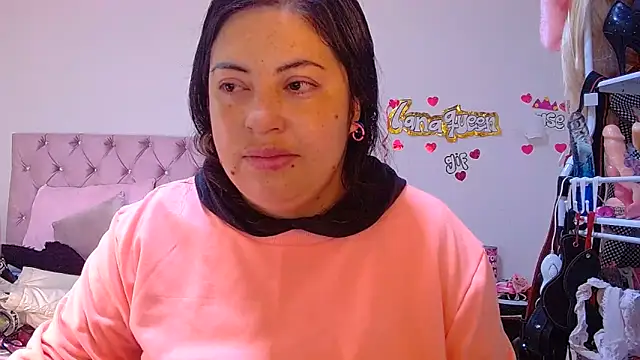 lanaqueen699 online show from June 10, 12:26 pm