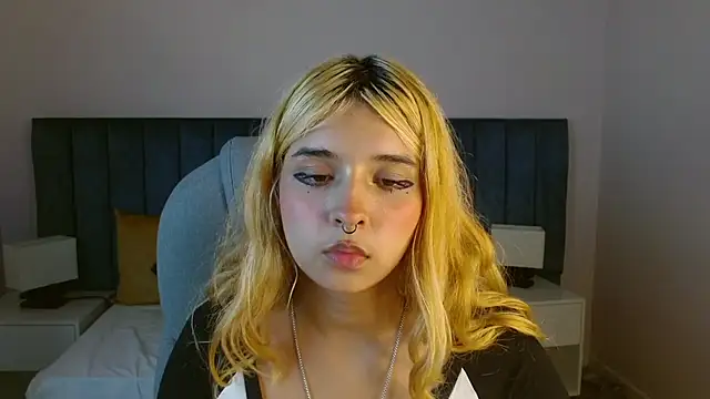 april bunnyy online show from December 12, 2:15 am