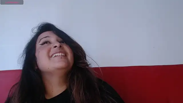 Snapshot of amydeepqueen chatting on December 12, 2:44 pm amydeepqueen online show from December 12, 2:44 pm