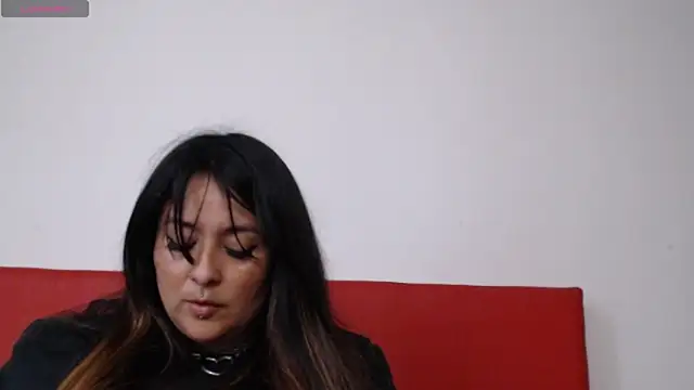 Snapshot of amydeepqueen chatting on January 8, 11:54 am amydeepqueen online show from January 8, 11:54 am
