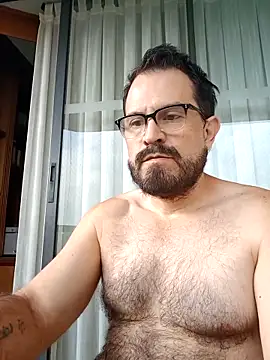 Snapshot of SbasTone_Muscle chatting on April 1, 1:01 pm SbasTone Muscle online show from April 1, 1:01 pm