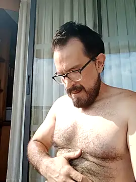 Snapshot of SbasTone_Muscle chatting on April 1, 1:41 pm SbasTone Muscle online show from April 1, 1:41 pm