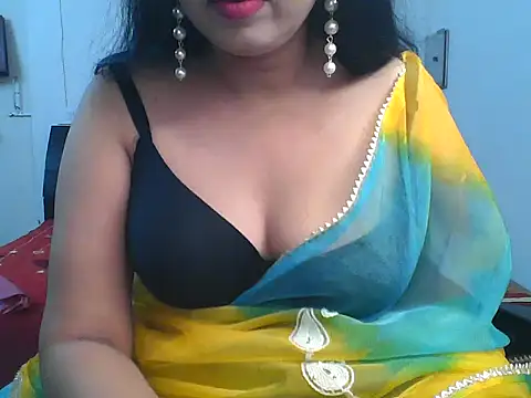 Snapshot of BIG_HEARTED chatting on October 31, 5:03 pm BIG HEARTED online show from October 31, 5:03 pm