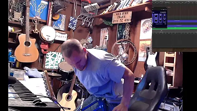 Snapshot of itsjameswebbscope chatting on September 22, 3:03 pm itsjameswebbscope online show from September 22, 3:03 pm