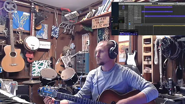 Snapshot of itsjameswebbscope chatting on October 10, 3:22 pm itsjameswebbscope online show from October 10, 3:22 pm