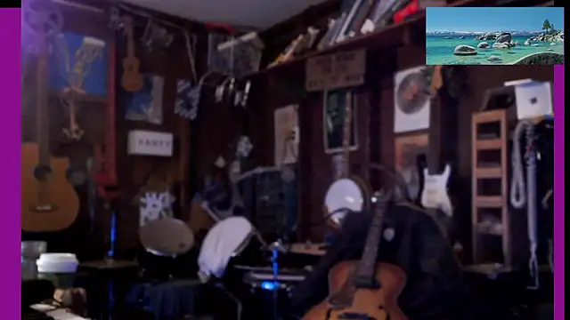 Snapshot of itsjameswebbscope chatting on October 25, 11:51 am itsjameswebbscope online show from October 25, 11:51 am