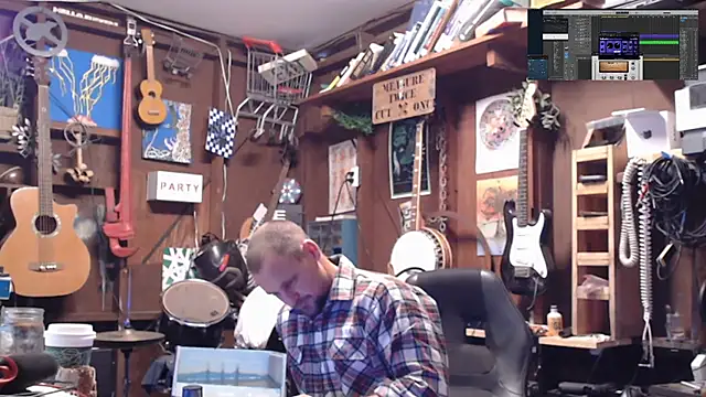 Snapshot of itsjameswebbscope chatting on October 26, 7:42 pm itsjameswebbscope online show from October 26, 7:42 pm