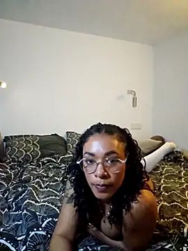 Snapshot of tahlialane chatting on March 8, 6:55 pm tahlialane online show from March 8, 6:55 pm