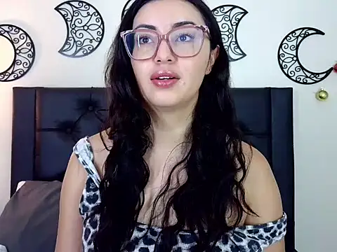 EvoletFMK online show from December 1, 1:49 pm