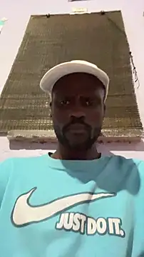 Snapshot of BringBackLostLover chatting on April 2, 11:02 pm BringBackLostLover online show from April 2, 11:02 pm