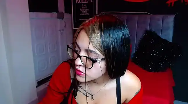Violettasquirt online show from January 8, 10:27 pm